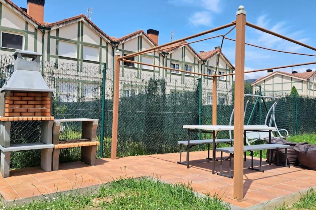 Espectacular Casa Rural En Espinosa de los Monteros Buitenkant foto
