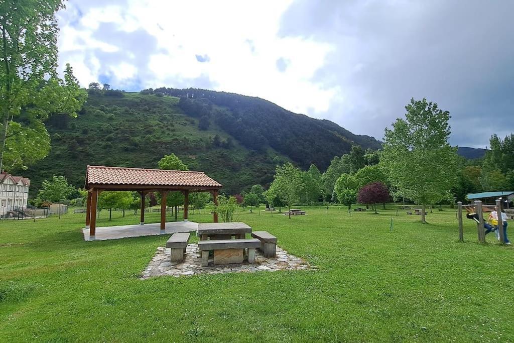 Espectacular Casa Rural En Espinosa de los Monteros Buitenkant foto
